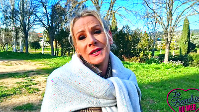 Victoria, 47 years old, mature and hot as embers