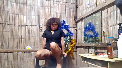 Step on Christmas!! Beautiful curly haired Asian has a passionate adventure with a pizza delivery boy. They have sex standing in an old house