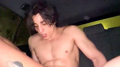 Teen gets creampied in the car