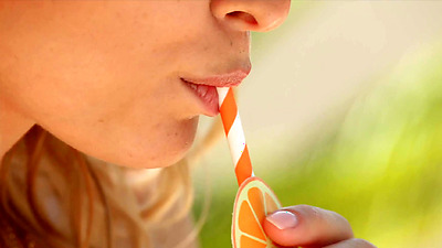 BLACKED Kelly Shares Her BF's Huge BCC With Sexy Bestie Mia - Kelly Collins