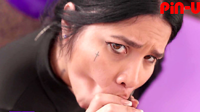 Venezuelan busty girl humiliates her boyfriend while being penetrated by mandingo trainer / Pin-Up