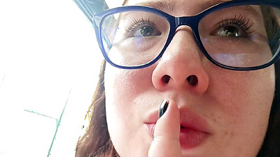 I'm so horny on the bus that I come home to cum