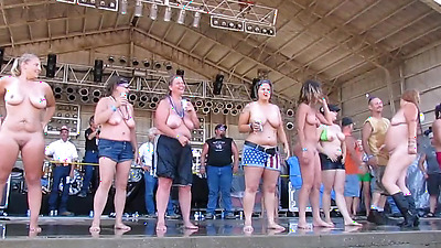 Wet Wild And Horny Iowa Milf Cougar Biker Bitches