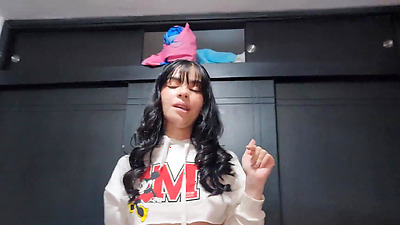 Laura is fucked by her brother-in-law in hiding from everyone! riding with her sexy body