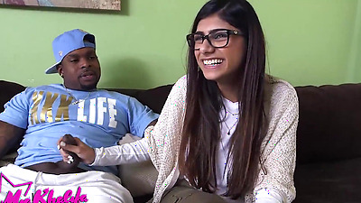 MIA KHALIFA - Mia Khalifa Gets Her Pussy Stretched As She Takes A Reverse Ride On A Huge Shaft