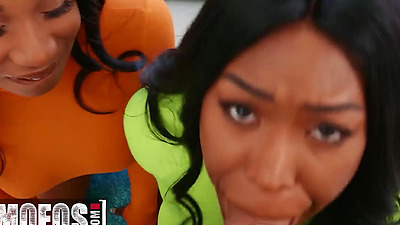 MOFOS - Will Pounder Gets Relief When He Finds Out His Gf Lala Ivey & Nadia Jay Meet At The Same Place For A 3Some