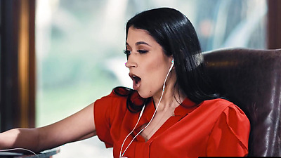 ALL BABE MASSAGE - Sexy Ebony Pleasures Her Busy Wife Under Table Before Licking Her Pussy - Alex Coal