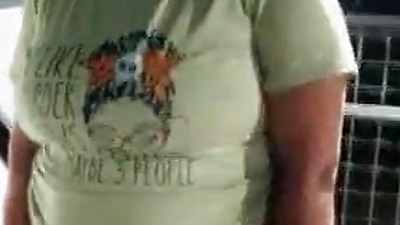 Ebony milf FreckleFace420 flashing pussy in public