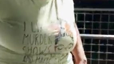 Ebony milf FreckleFace420 flashing pussy in public