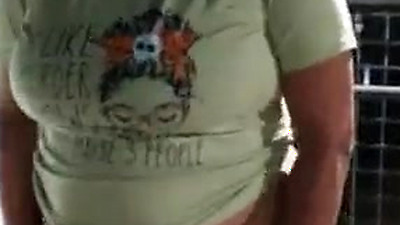 Ebony milf FreckleFace420 flashing pussy in public