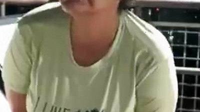 Ebony milf FreckleFace420 flashing pussy in public