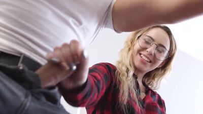 Nerdy student seduces tutor