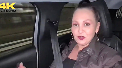 Woman showing off at the gym leaked online