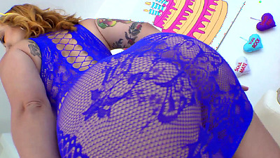 NYMPHO Everything Emma Magnolia wants