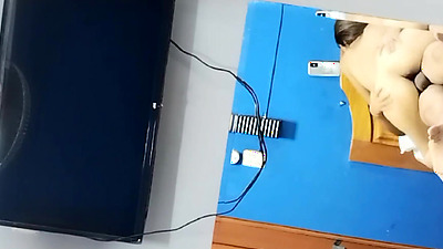 Stepdad, give me more delicious penis like this, fuck me in front of the window, get ready so I can sit you down until you squirt and I'll jump on you until I grind your balls.