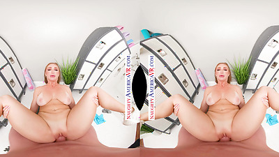 Gym Girl Skylar Snow Want's To Fuck Your Brains Out In The Locker Room