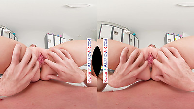 Gym Girl Skylar Snow Want's To Fuck Your Brains Out In The Locker Room