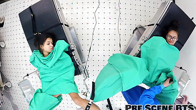 StepSisters Aria Nicole & Angel Santana's Pussy Gets Blasted With Cum