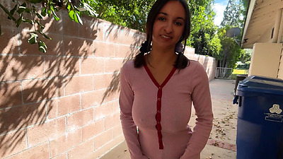 OUTDOOR SQUIRTING WITH  BEST FRIEND HAILEY ROSE- CUM ON TOES- (IG: @HAILEYROSEFCKS)