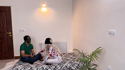 (زن ذا- دا. شم بهش خی -ا .-نت کرد حسابی بهم داد تا....ابمو ریختم دهنش(سناریو مکالمه فارسی