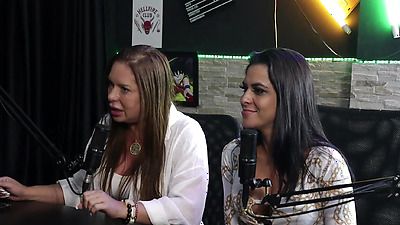 Doesn't do anal sex, men like to be caressed from behind but are afraid to talk about it, and sex with young men... - Francis Simas and Thay Carioca (WATCH ON: SHEER/RED)