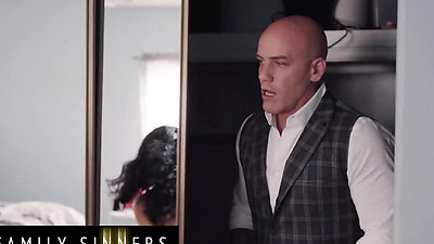 FAMILY SINNERS - Step Dad Lays Down His Step Daughter And Fucks Her Hard From Behind