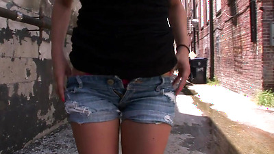 Babe Gets Naked Outdoors