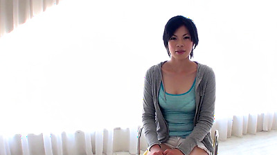 Hot Japanese model Saki Aoyama in a kimono sucks penis in the park uncensored.