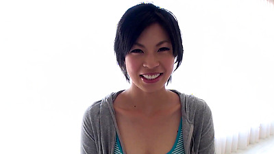 Hot Japanese model Saki Aoyama in a kimono sucks penis in the park uncensored.