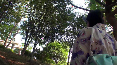 Hot Japanese model Saki Aoyama in a kimono sucks penis in the park uncensored.