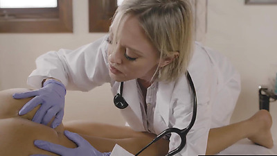 TRANSFIXED - Horny MILF Doctor Dee Williams Wants To Taste Her Petite Patient Khloe Kay's Dick