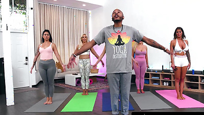 ACCIDENTAL GANGBANG - Yoga Teacher Gets Reverse Gangbanged By Five Gorgeous And Horny Women - Dana Vespoli