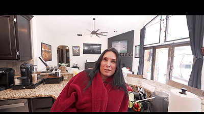 Stepmom Likes To Keep Things Casual At Home MaeGunz