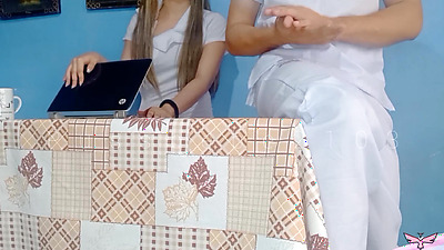 Pinay Nurse Having Breaktime Sex with Her Co-Worker At The Hospital Room