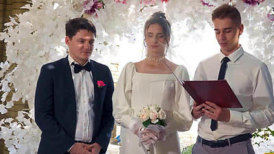 BRIDE4K. A wedding started off nicely...sex show between  hot Bride and a Arty Cheys