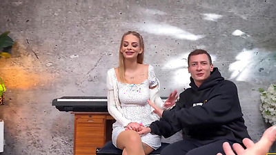 HUNT4K. Blonde girl Naomi Love is showing off her natural boobs and cheating on her BF in front of him