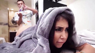 Horny Big Arse Stepmom Going For Big Cocks