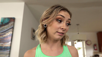 Filthy Massage - Hot Blonde Masseuse Can't Help But Get Fucked By The Client's Huge Dick FULL SCENE - Chloe S