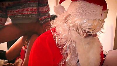 I CHEAT ON MAMA NOEL AND FUCK HER ON CHRISTMAS