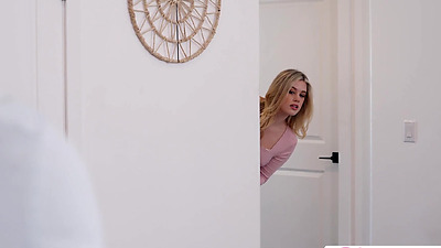 Ashley Alexander Shamelessly Seduces dad's Boss into being her Valentine Treat - S28:E5