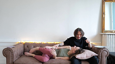 Amateur French (Eng Sub) - Nina is back, i lick her pussy and we chill together.