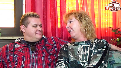 Mature German housewife tries a MMF 3way with creampie