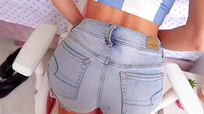 Madrastra Argentina seduce a su hijastro joven para que la folle