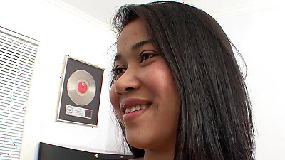 Thai Mature Whore seduce to Fuck by Boss at Job Interview on Table in Office