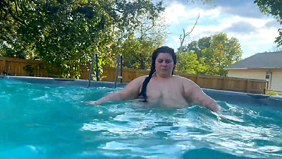 bbw in a nudist camp