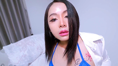 Busty chick entertains her boyfriend with her grinding skills and continuously orgasms - Xreindeers