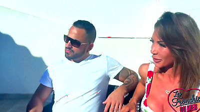 Vittoria and Pam and their big tits share a penis