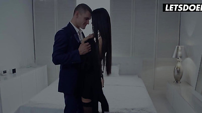 Perfect Arse Asian Girlfriend Intense Sex With Her Lover - LETSDOEIT