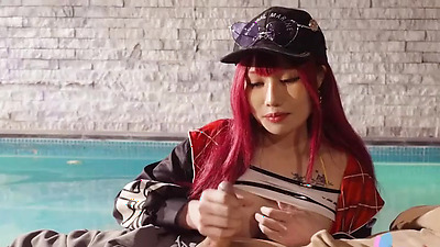 After Getting Knocked Out, Xiao Ye Ye Is Summoned To Help