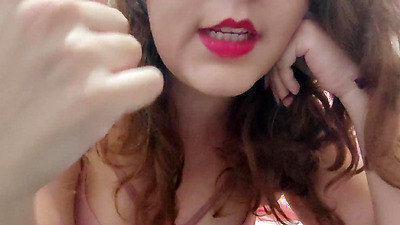 Questions and Answers - Daily life of a camgirl. marital status.